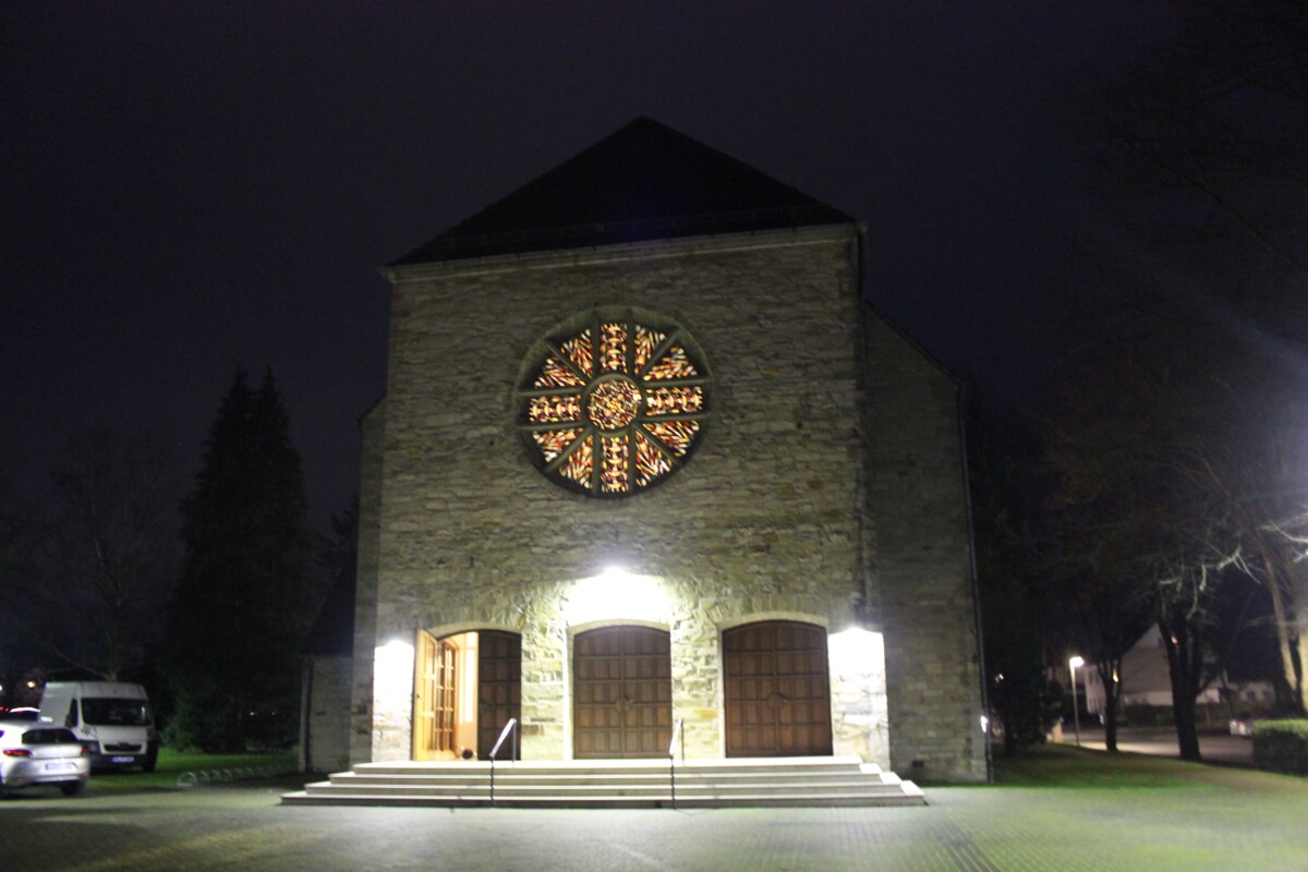 Weihnachtskonzert 2015 Bilder vom Weihnachtskonzert 2015 der D-Lite Partyband zugunsten Herzenswünsche e.V. in der Marienkirche Geseke