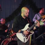 Davide Catalano, Gitarrist der D-Lite Partyband beim Schützenfest Plettenberg 2017 am Sonntag